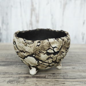 陶器鉢 植木鉢 ミニポット 底穴あり BUNGA POT エッグ(S) (ホワイト/グレイ) φ10.5cm おしゃれ かわいい プランター 宝寿窯 有田焼 陶芸鉢 観葉植物 アガベ サボテン ビザールプランツ 塊根植物 コーデックス 多肉植物